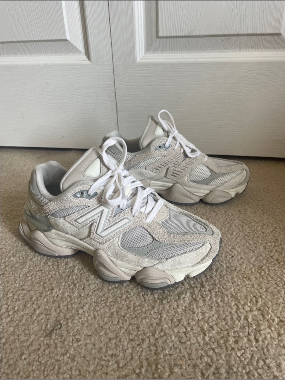 New Balance 9060 Grey Suede Mesh U9060FGN Women’s 6.5 / Mens 5